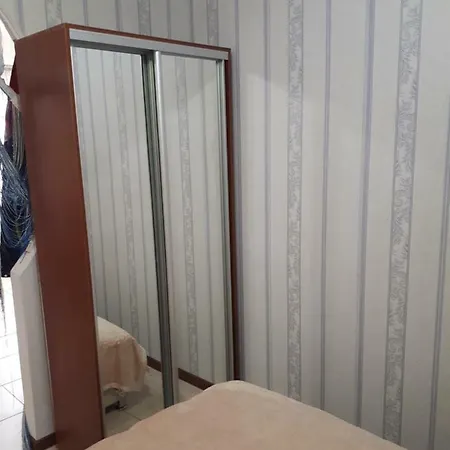 Градоначальницька Вулиця, 8